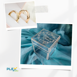 Кутия за сватбени пръстени от плексиглас